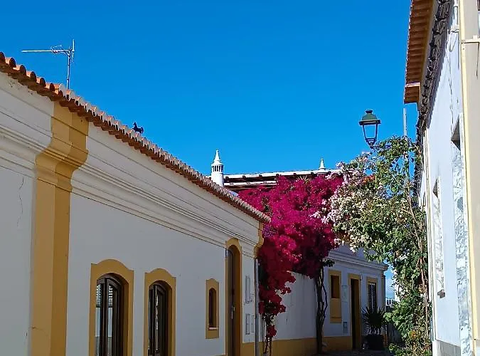 Ferragood House - Historic Center *